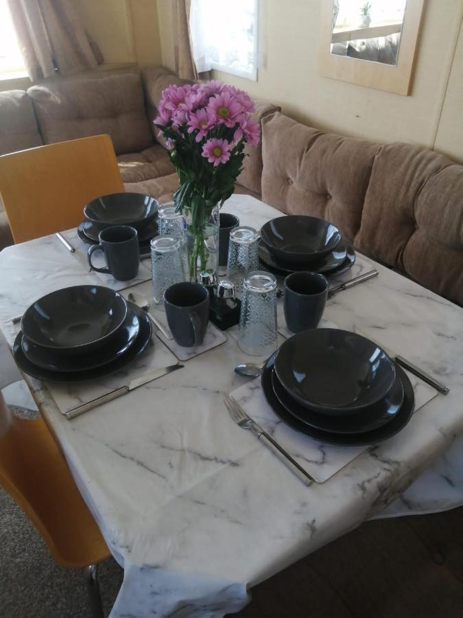 Adorable 2 Bedroom Caravan In קלקטון און סי מראה חיצוני תמונה