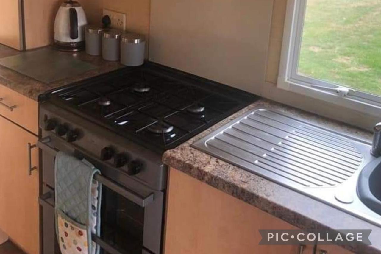 Adorable 2 Bedroom Caravan In קלקטון און סי מראה חיצוני תמונה